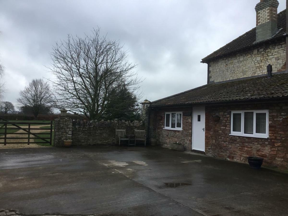 Bickfield Annexe Villa Ubley Exterior photo